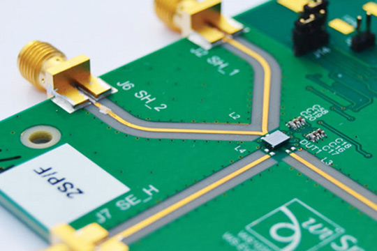 High-Speed PCB Design for EMC and Signal Integrity